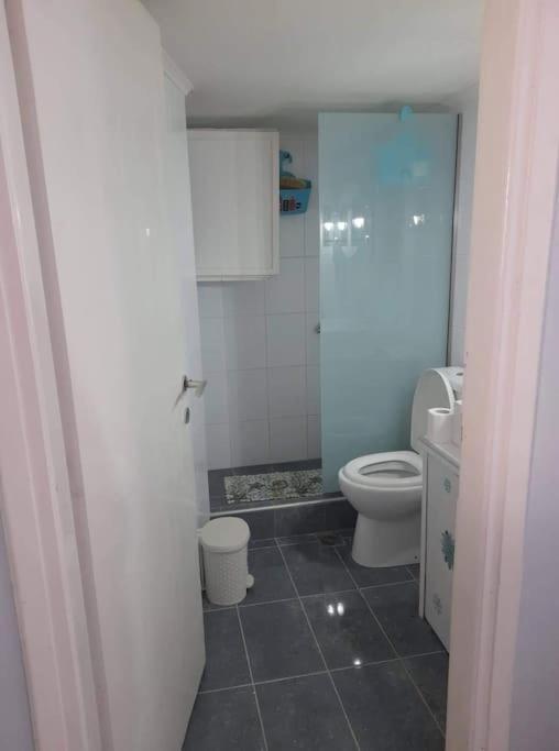 Nia'S Apartment By The Sea Nea Iraklitsa المظهر الخارجي الصورة