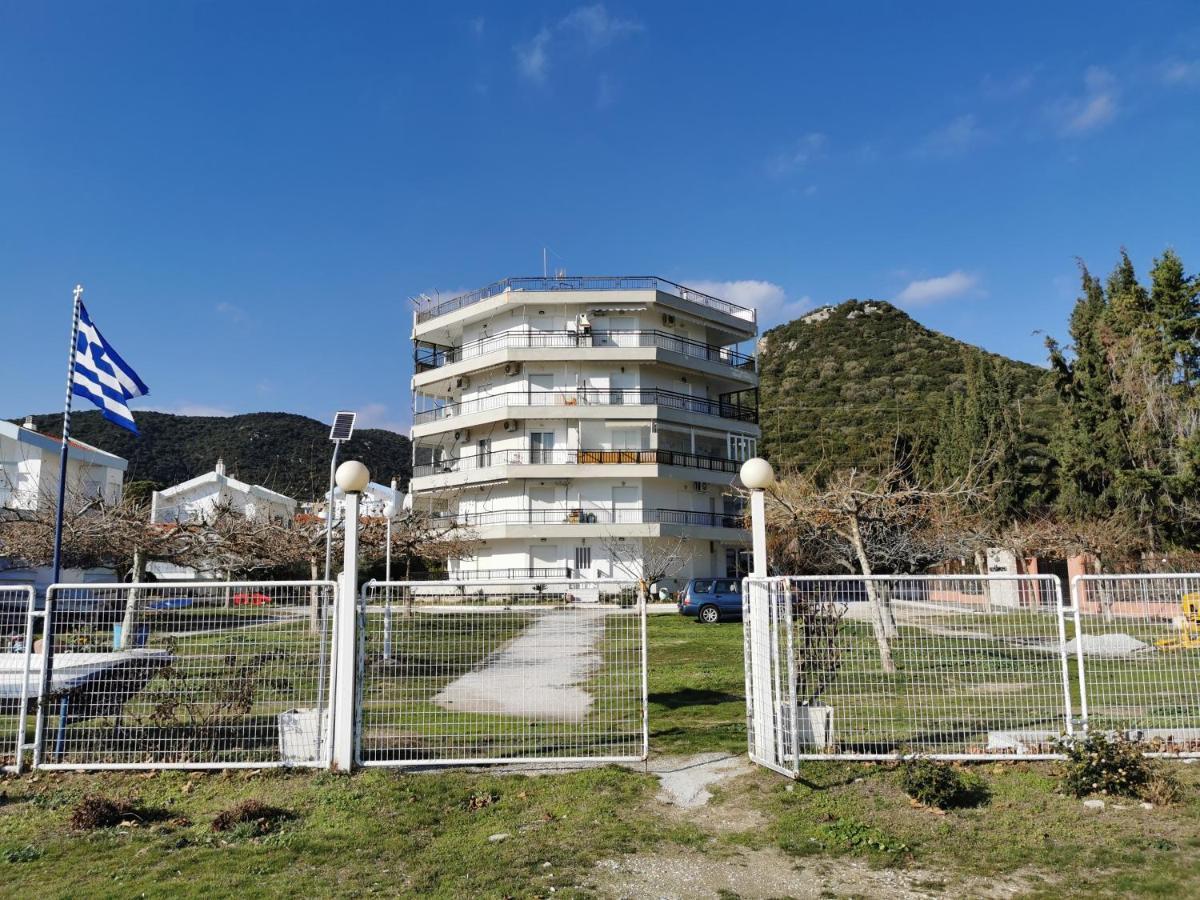 Nia'S Apartment By The Sea Nea Iraklitsa المظهر الخارجي الصورة